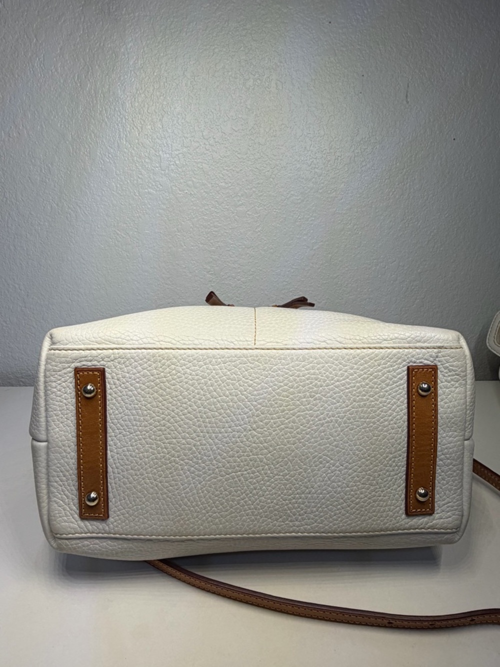 Dooney & Bourke White and Tan Leather Satchel Shoulder/ CrossBody - Picture 10 of 14
